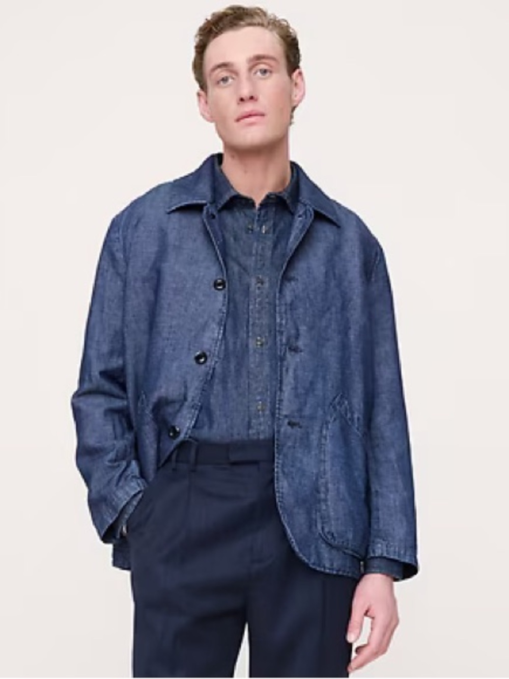 BANANA REPUBLIC CHAMBRAY WALKING JACKET